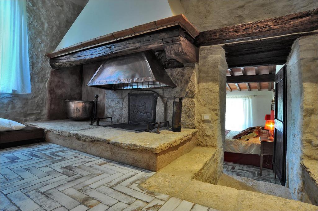 Agriturismo La Pieve Колле-ді-Валь-д'Ельса Екстер'єр фото